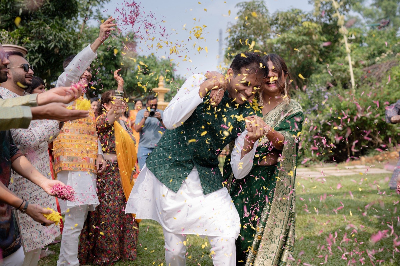 Petals over the couple — Gātha